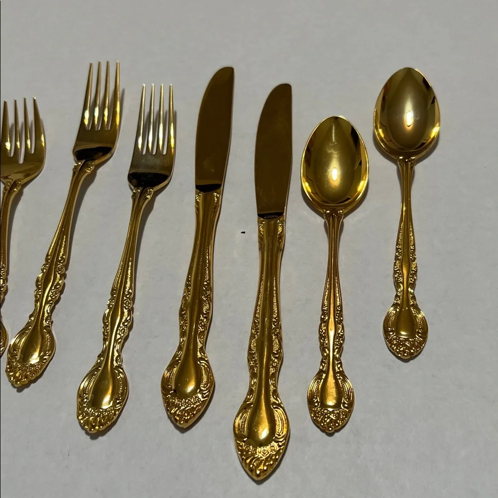 Supreme by Towle Stainless Flatware Set 8pc. Vintage